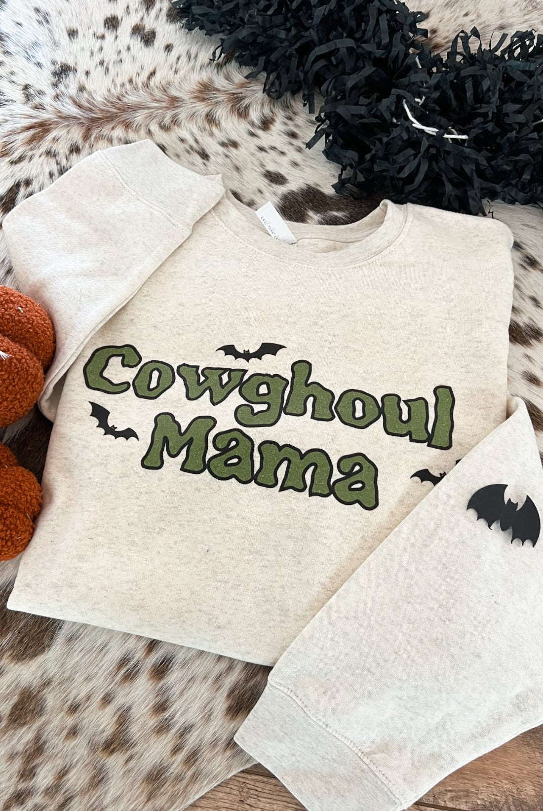 Cowghoul Mama Sweatshirt (heather cream)