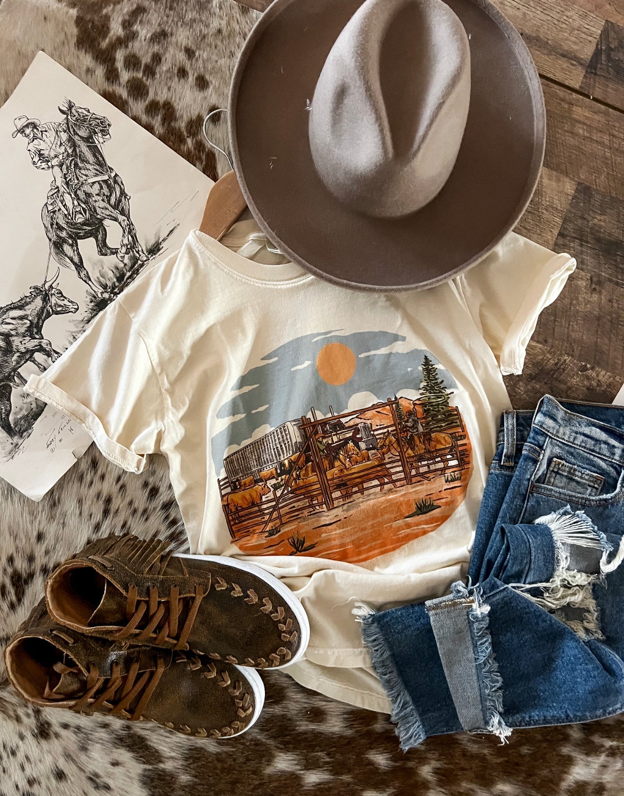 Cowhaulin Tee Tee (cream)(Fringed exclusive)