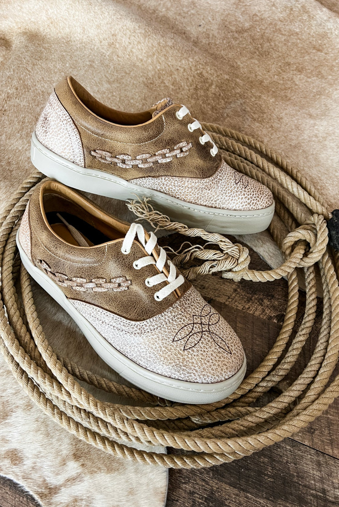 Western Dani Sneaker(Tan)