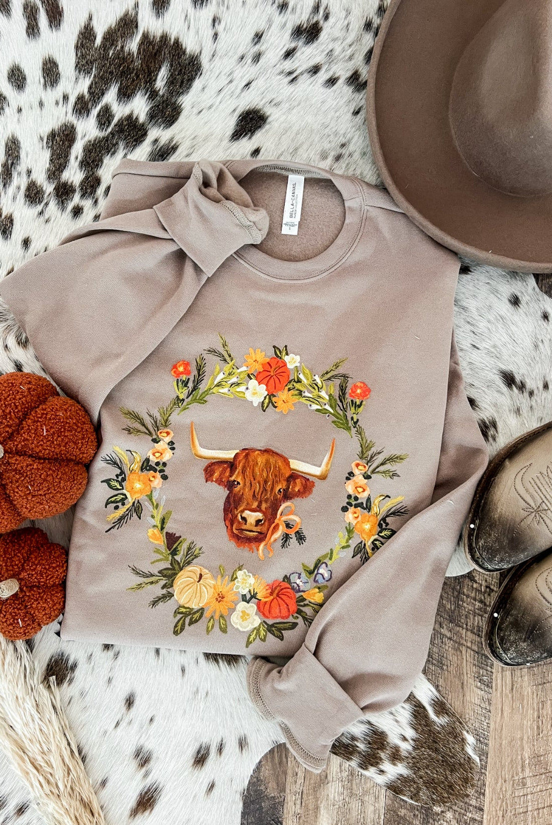 Western Floral Highland Fall Graphic Design Tee or Sweatshirt (Mocha)