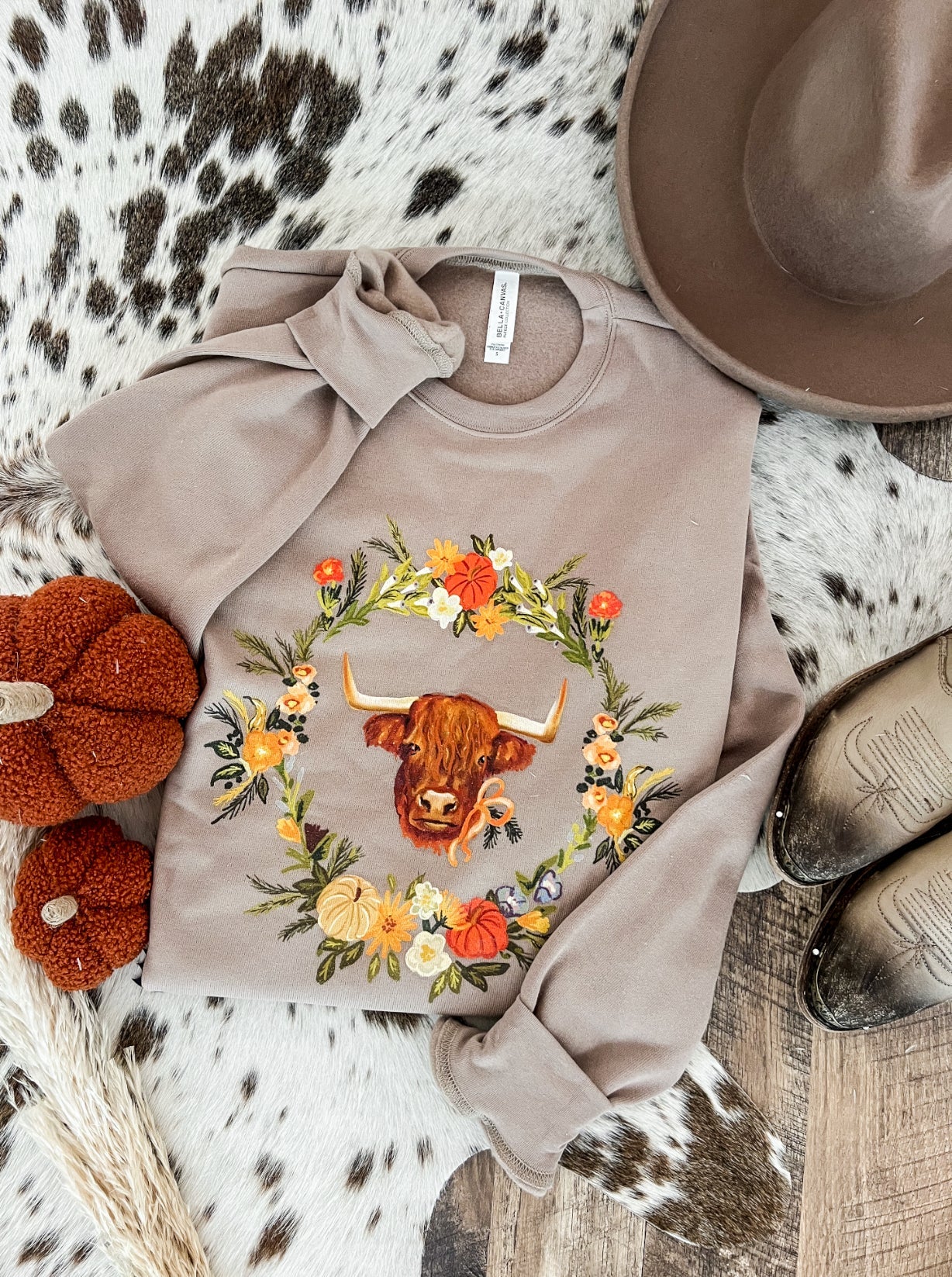 Western Floral Highland Fall Graphic Design Tee or Sweatshirt (Mocha)