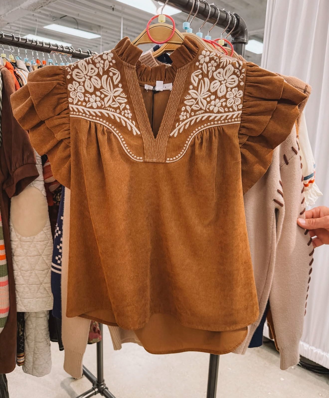 The Western Ruffles Embroidered Top Tops - Sweaters