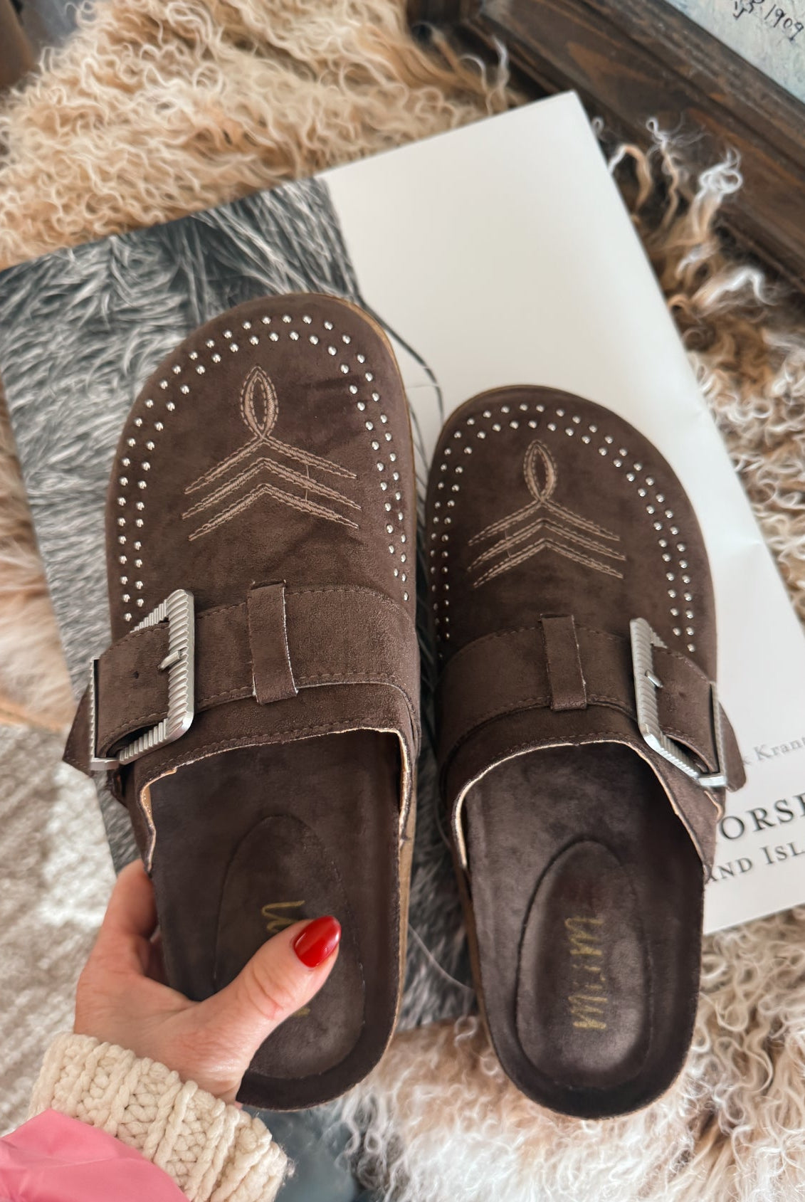 Jolene Clog Mules (brown)