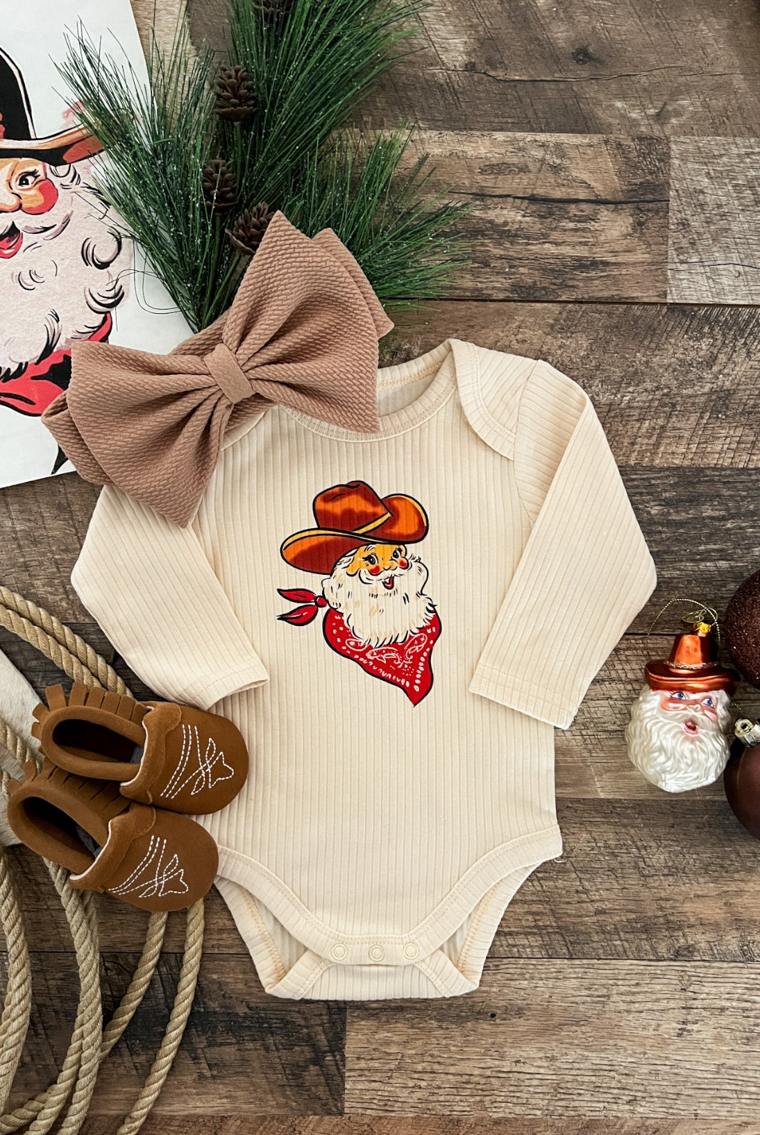 Cattleman Christmas Sant Design (l/s Ribbed Onesie/Tee)(cream)