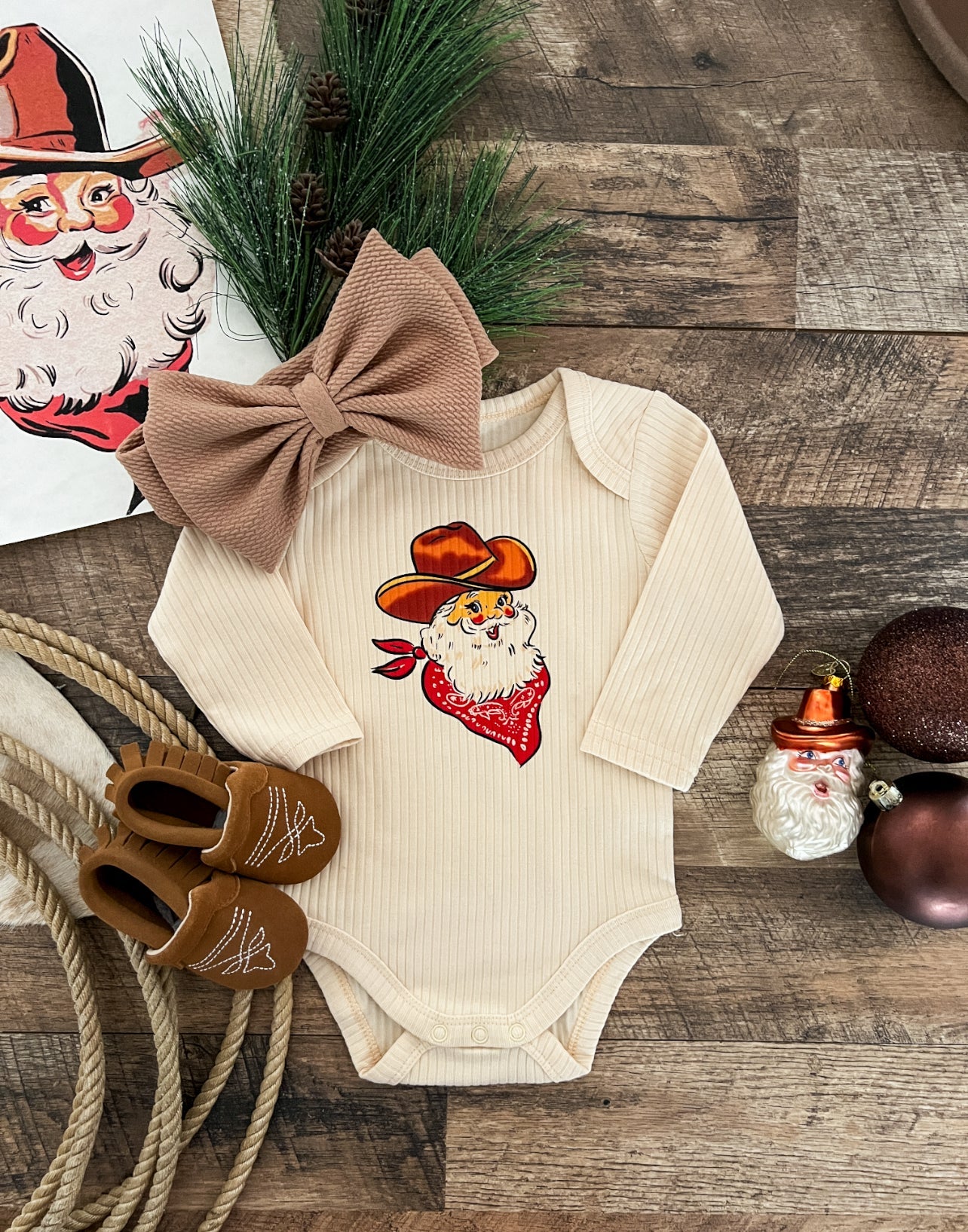 Cattleman Christmas Sant Design (l/s Ribbed Onesie/Tee)(cream)
