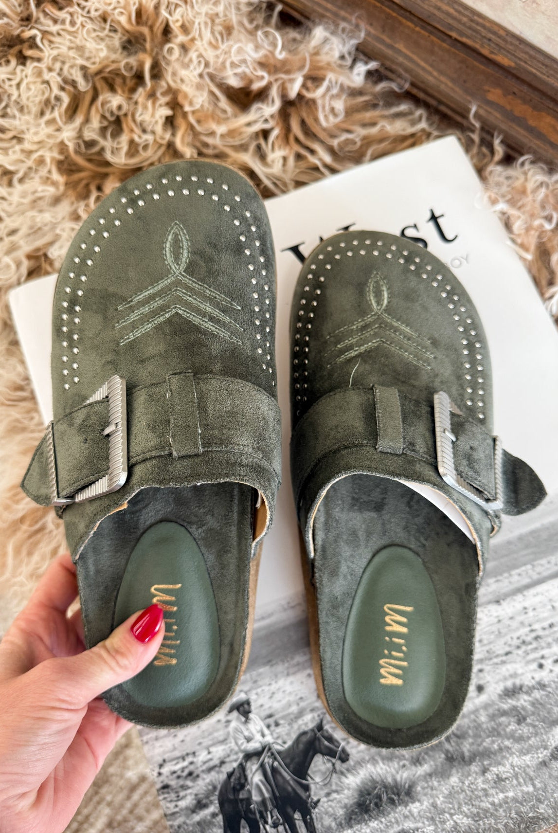 Jolene Clog Mules (Olive)