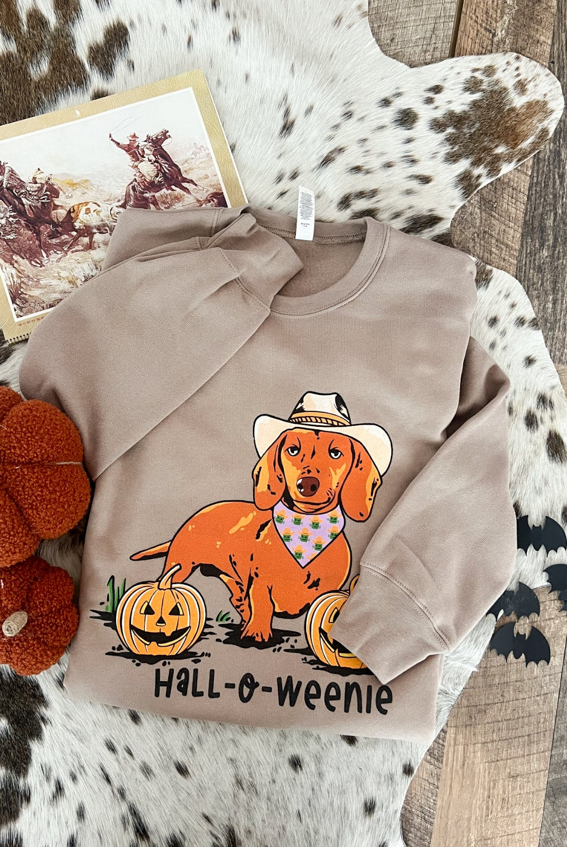 Halloweenie Sweatshirt (mocha)