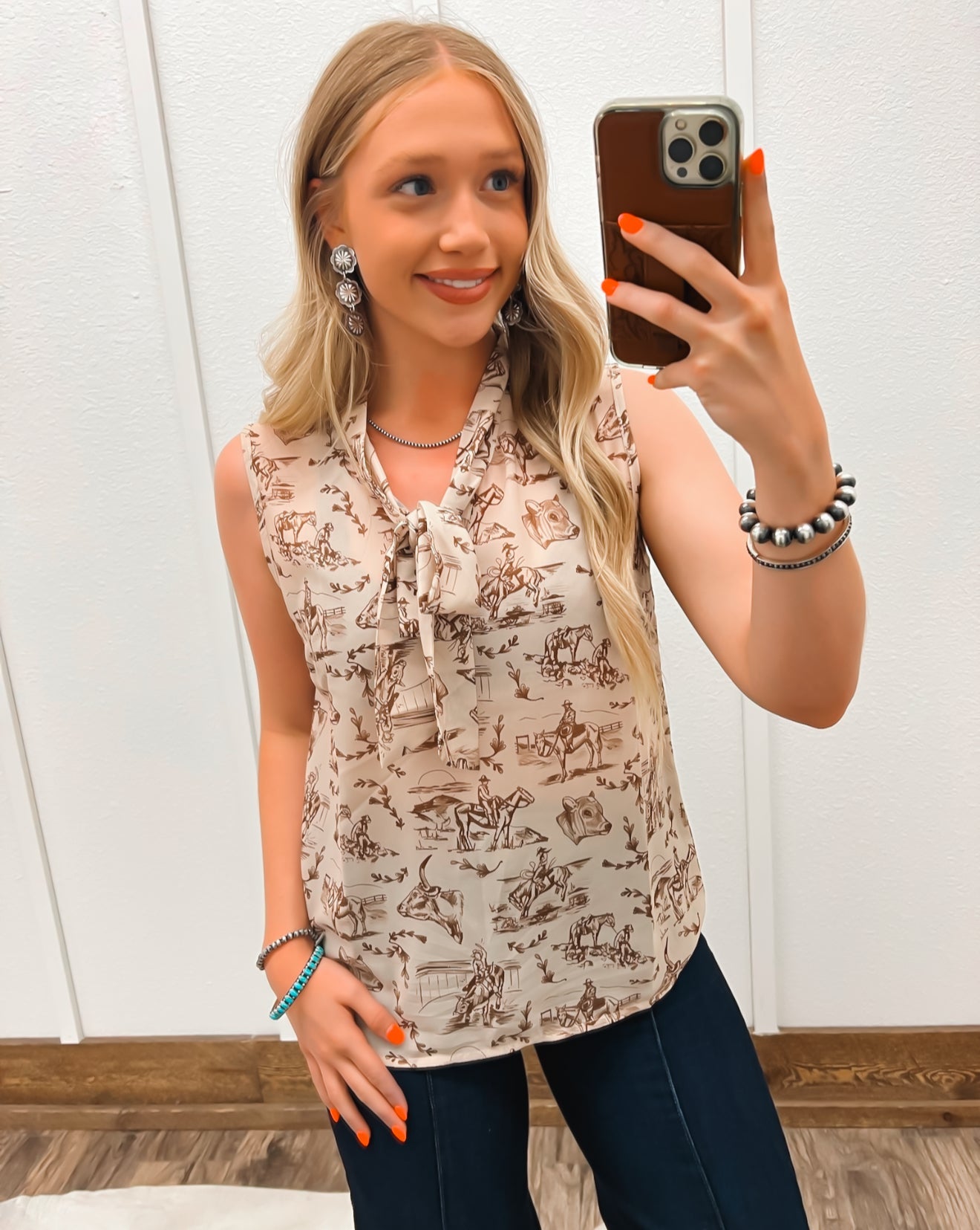 Chic Cowdays Front Tie Tank