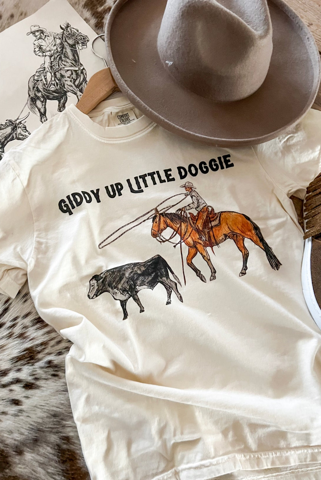 Giddy Up Little Doggie Tee(cream)(Fringed exclusive)