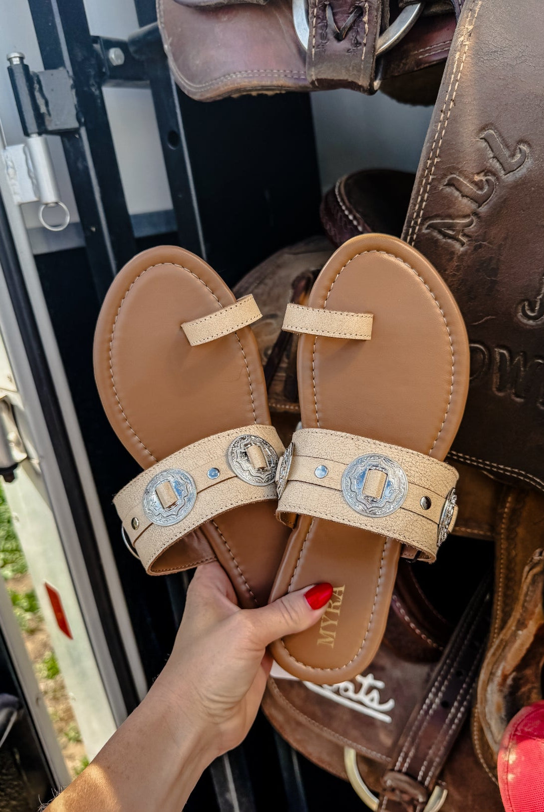 Leather Concho Slides (Cream)