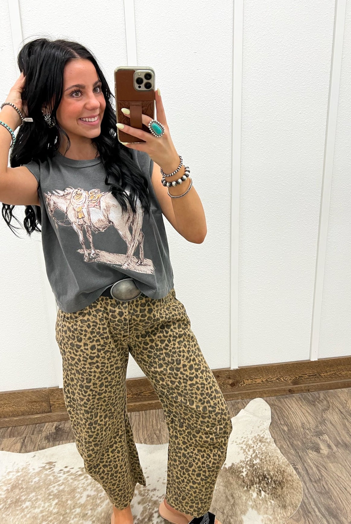 Ol Grey Horse Muscle Tank(Adult)(Faded Black)