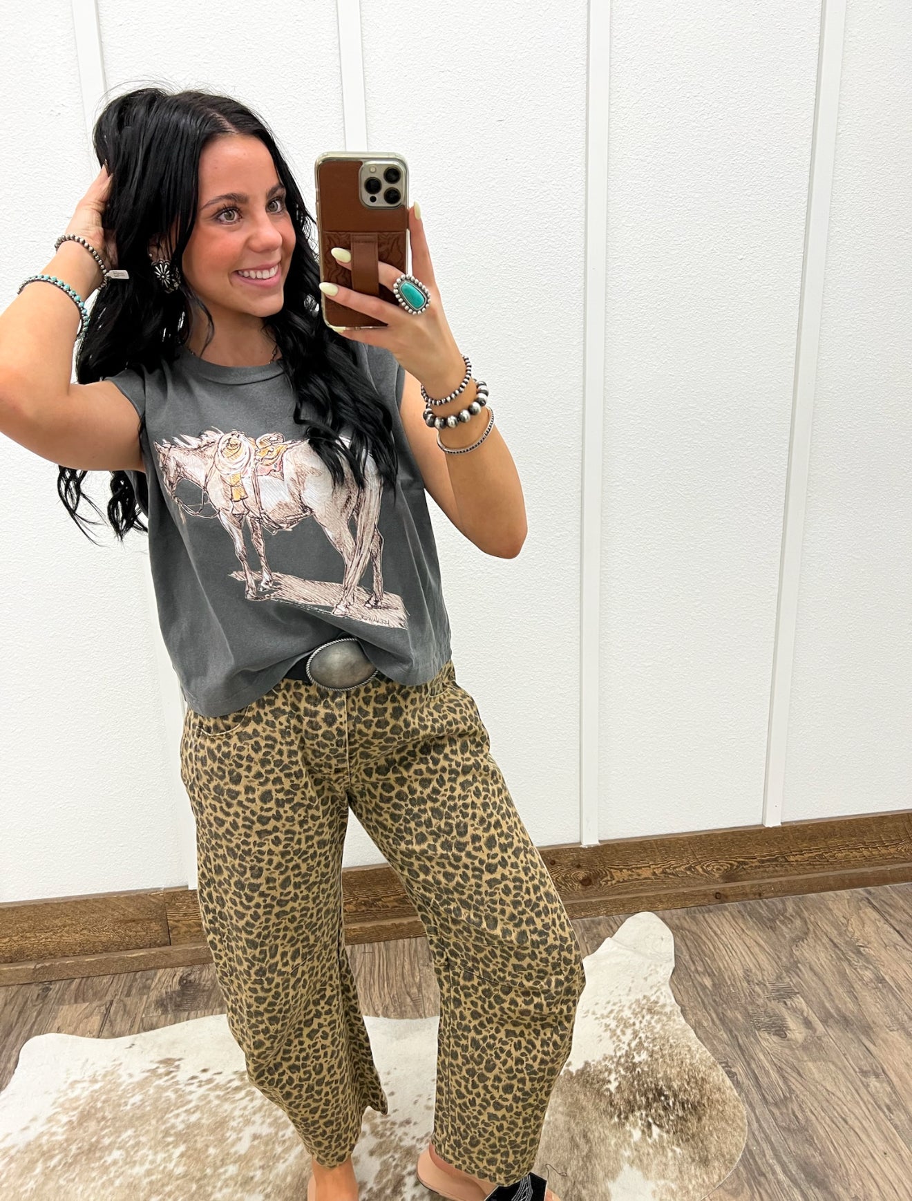 Ol Grey Horse Muscle Tank(Adult)(Faded Black)