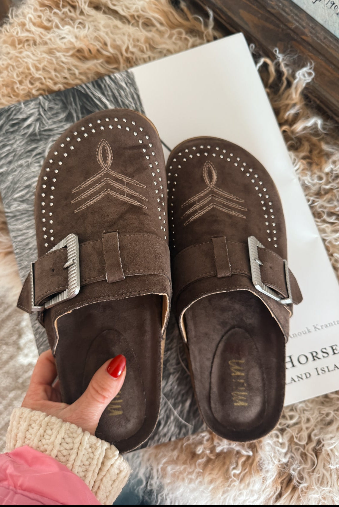 Jolene Clog Mules (brown)