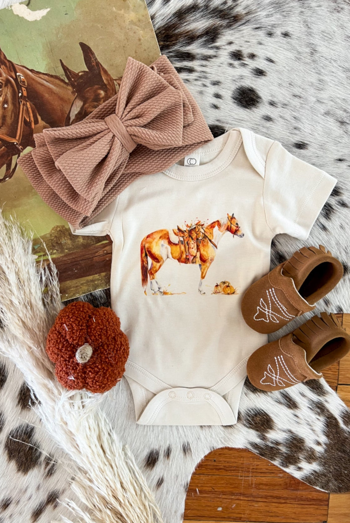 Western Fall Paint Horse Graphic Design Onesie/Tee (little kid)(cream)
