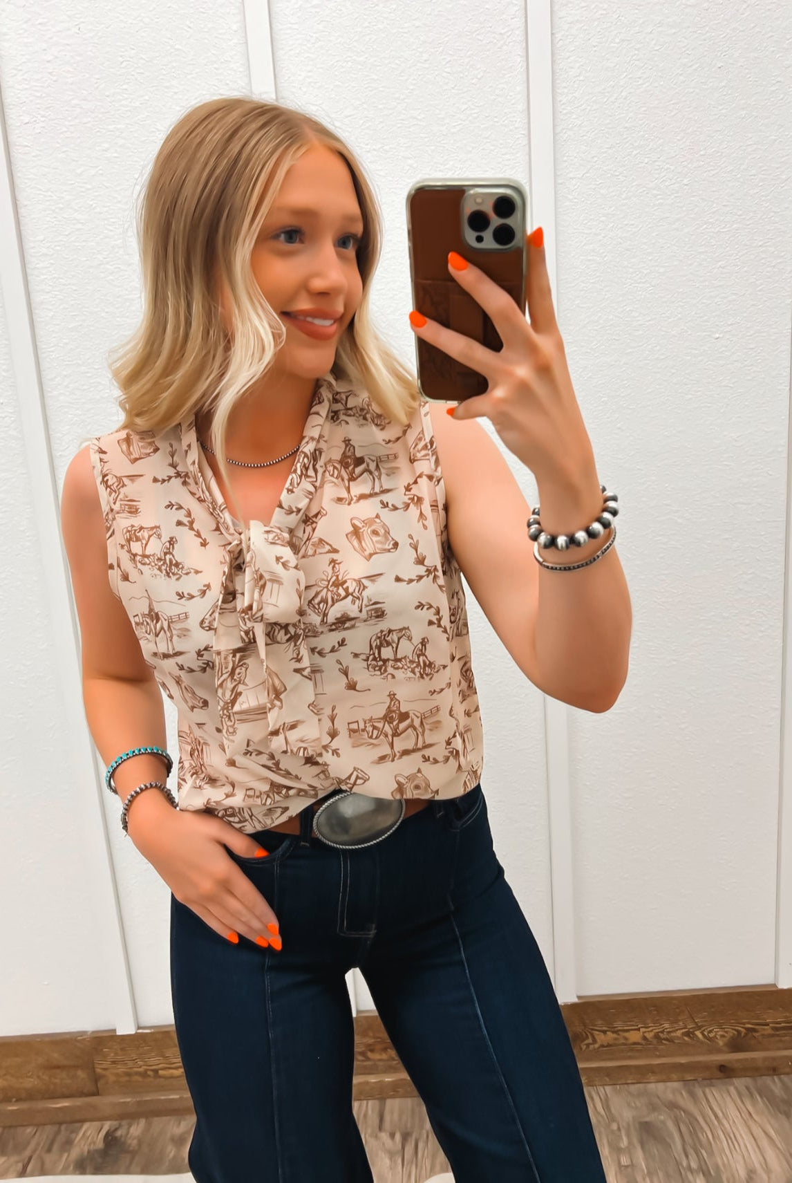 Chic Cowdays Front Tie Tank