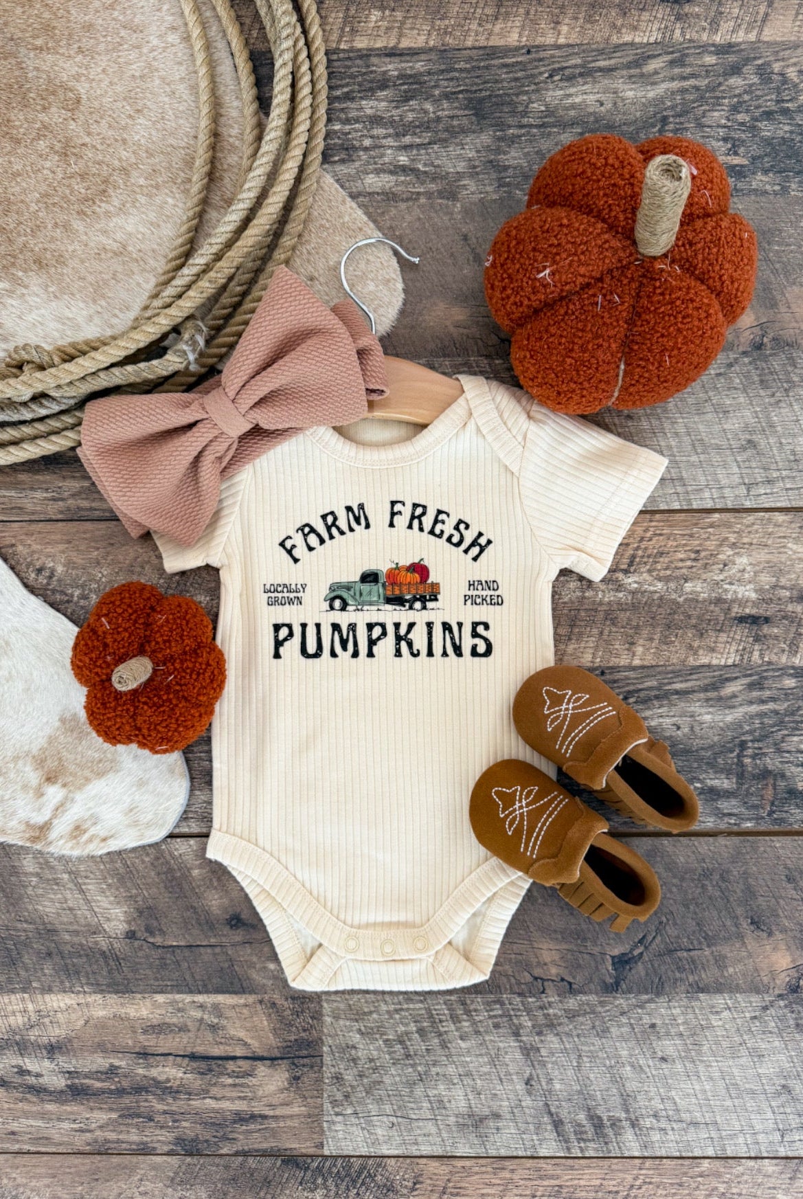 Farm Fresh Pumpkins Graphic – Infant Toddler & Youth (Cream)