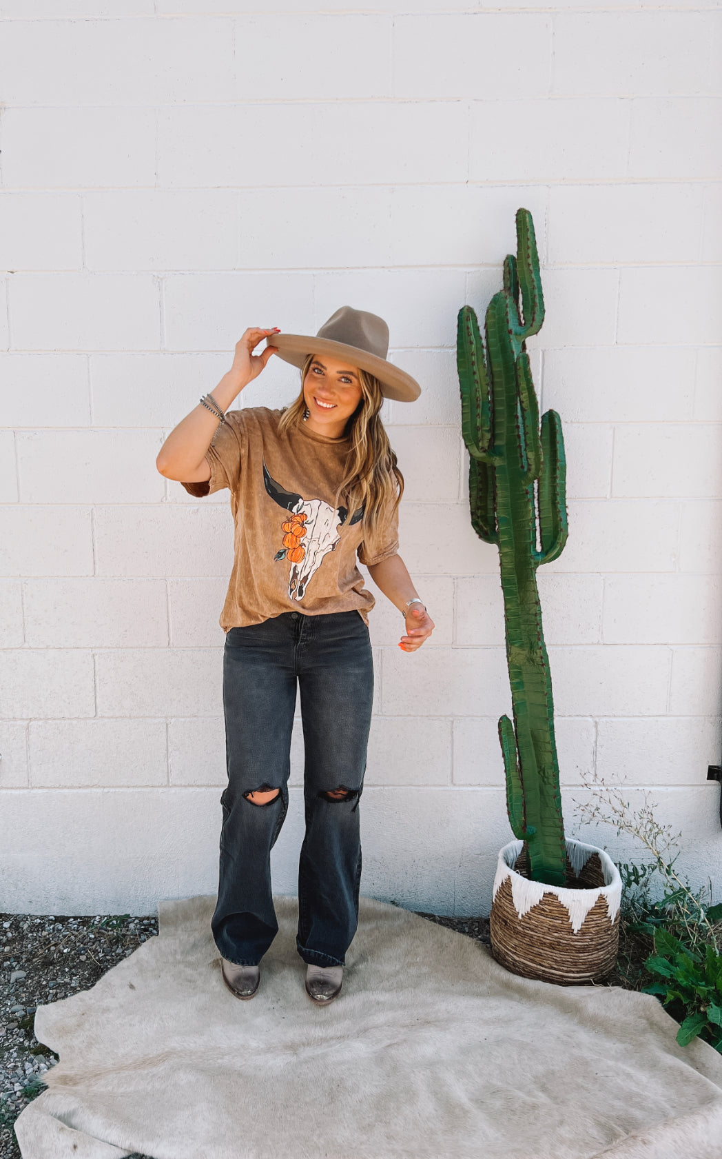 Pumpkin Bullskull Tee (Mocha)