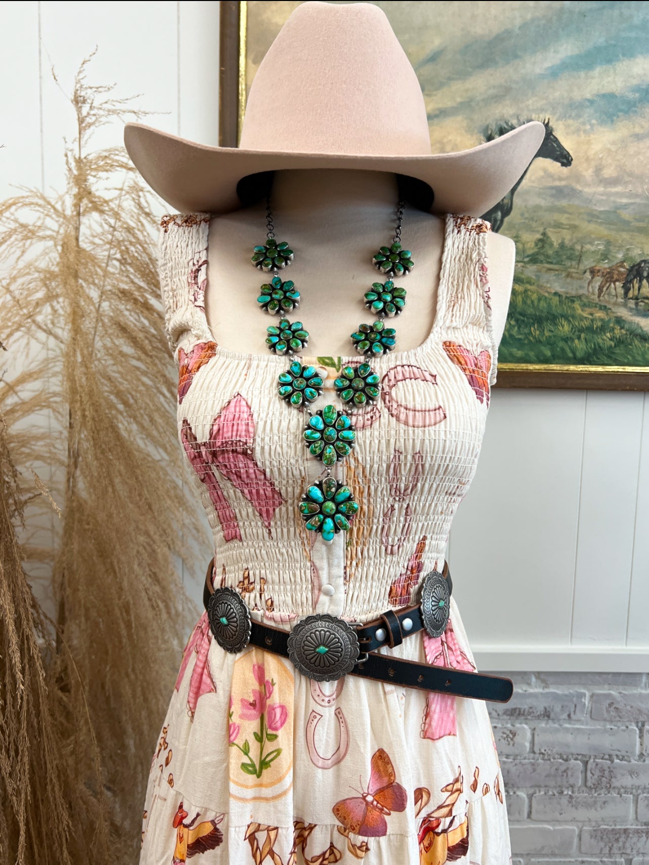 The Circle Up Concho Belt(Black)