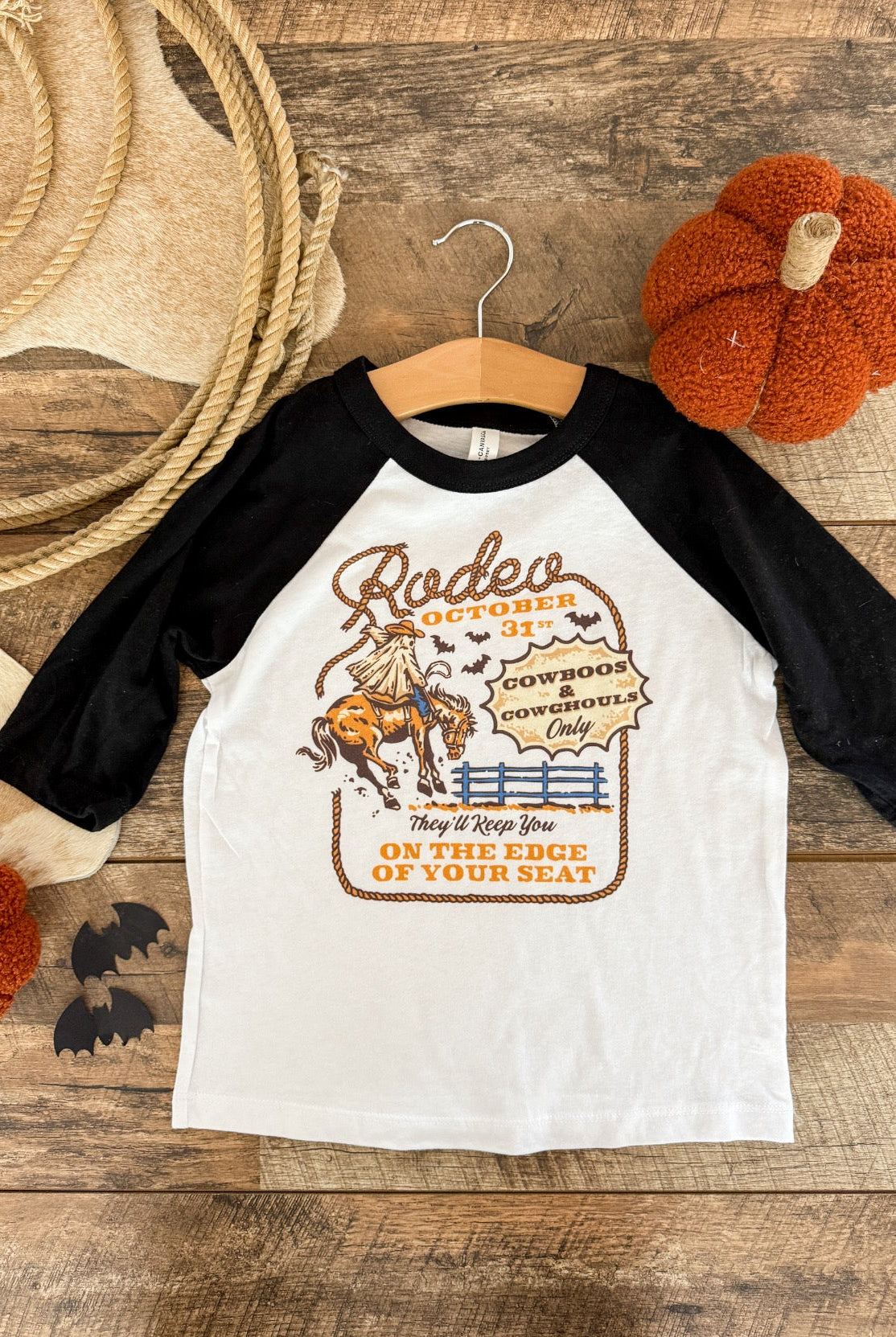 ’Cowboos & Cowghouls’Halloween Rodeo– Toddler Raglan Tee(Black)