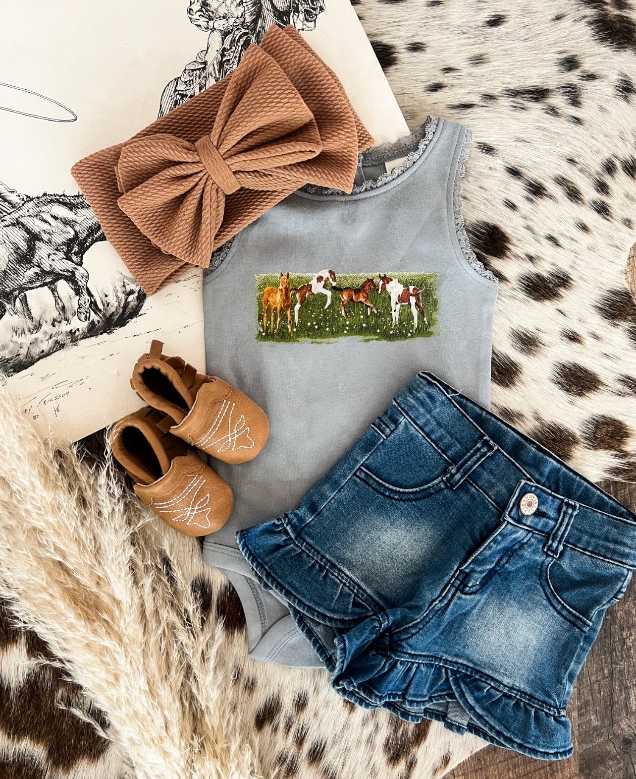 Spring Pony Lace Tank Onesie (little kid)(mint)