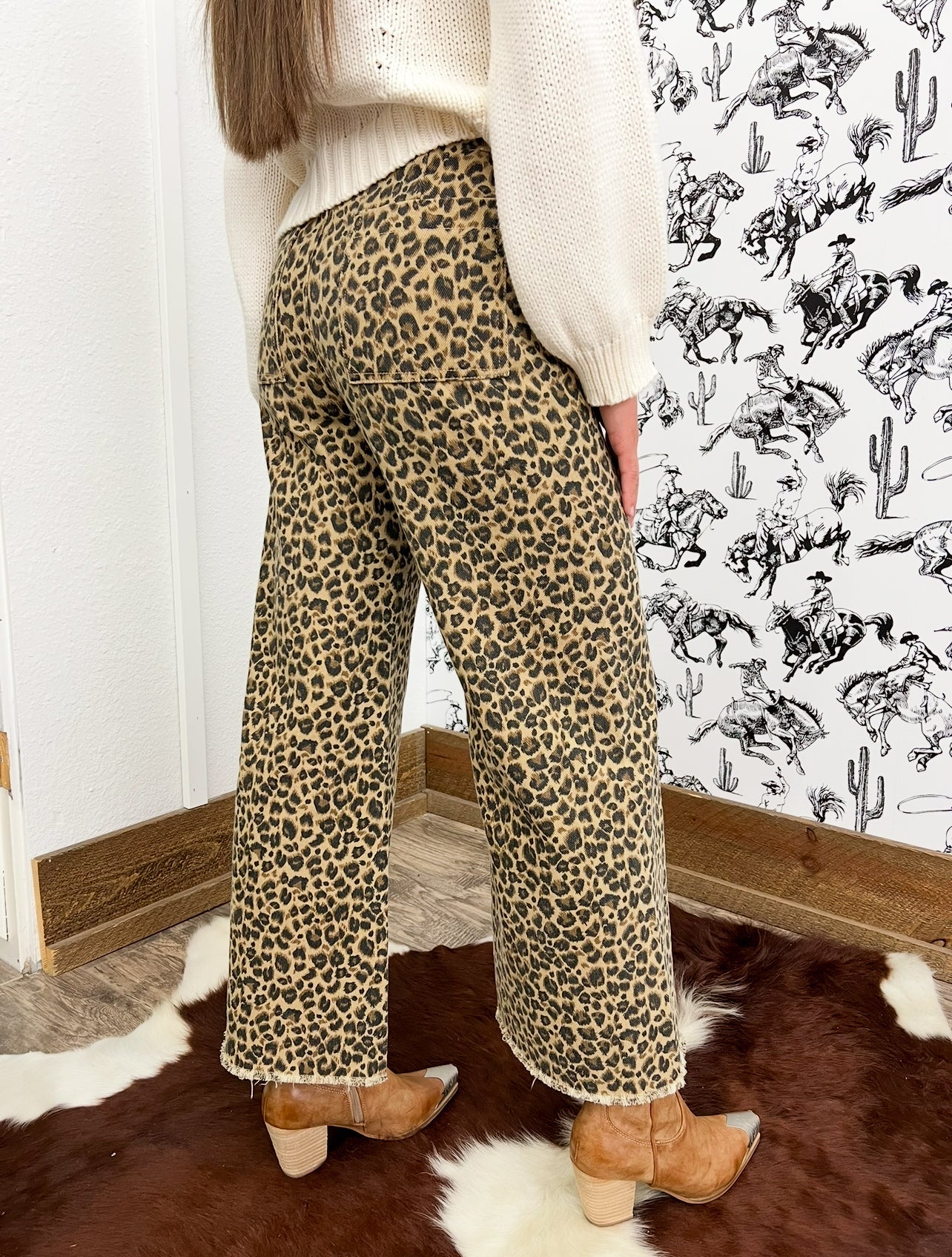 Leopard Mid Rise Wide Leg Denim (1042)