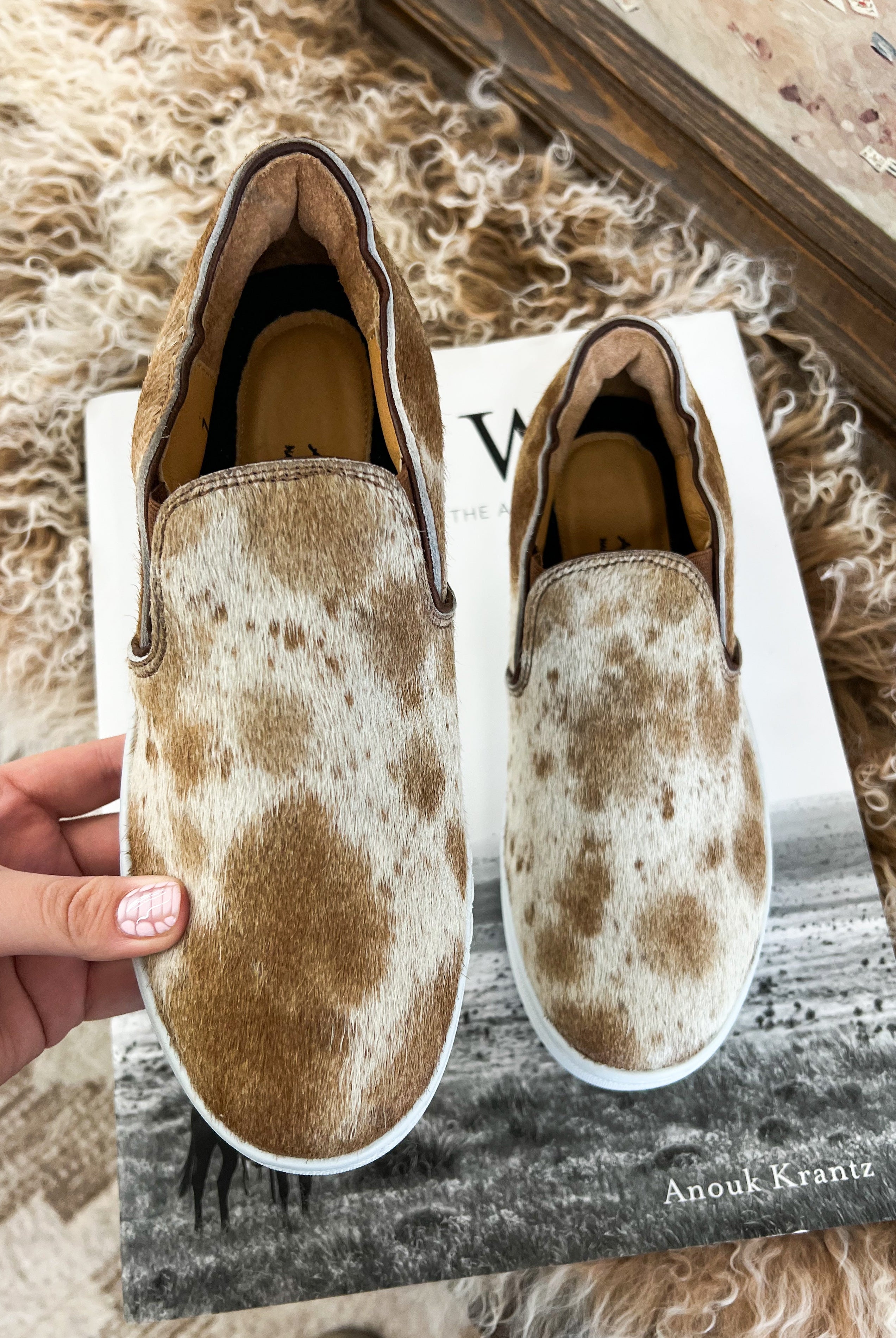 Western Utah Cowhide Sneaker (Chocolate)