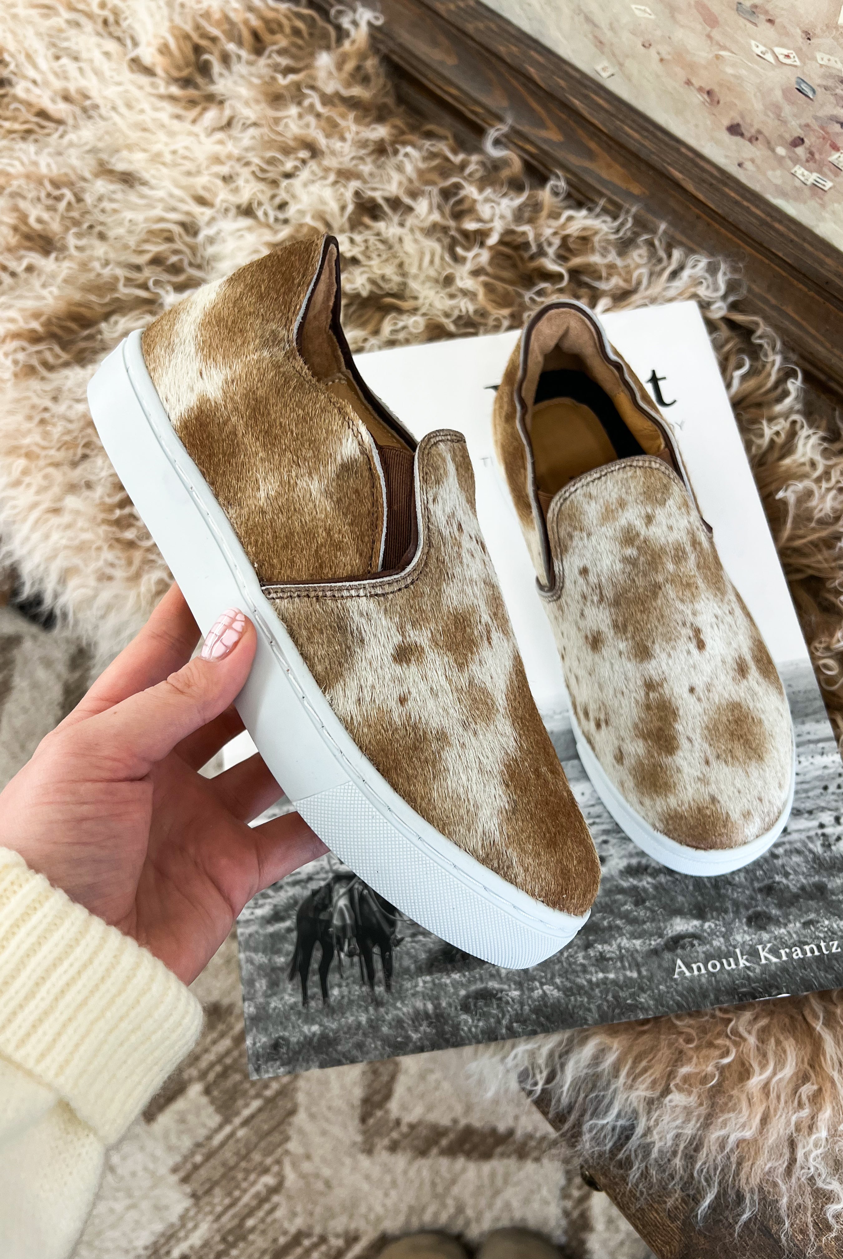 Western Utah Cowhide Sneaker (Chocolate)