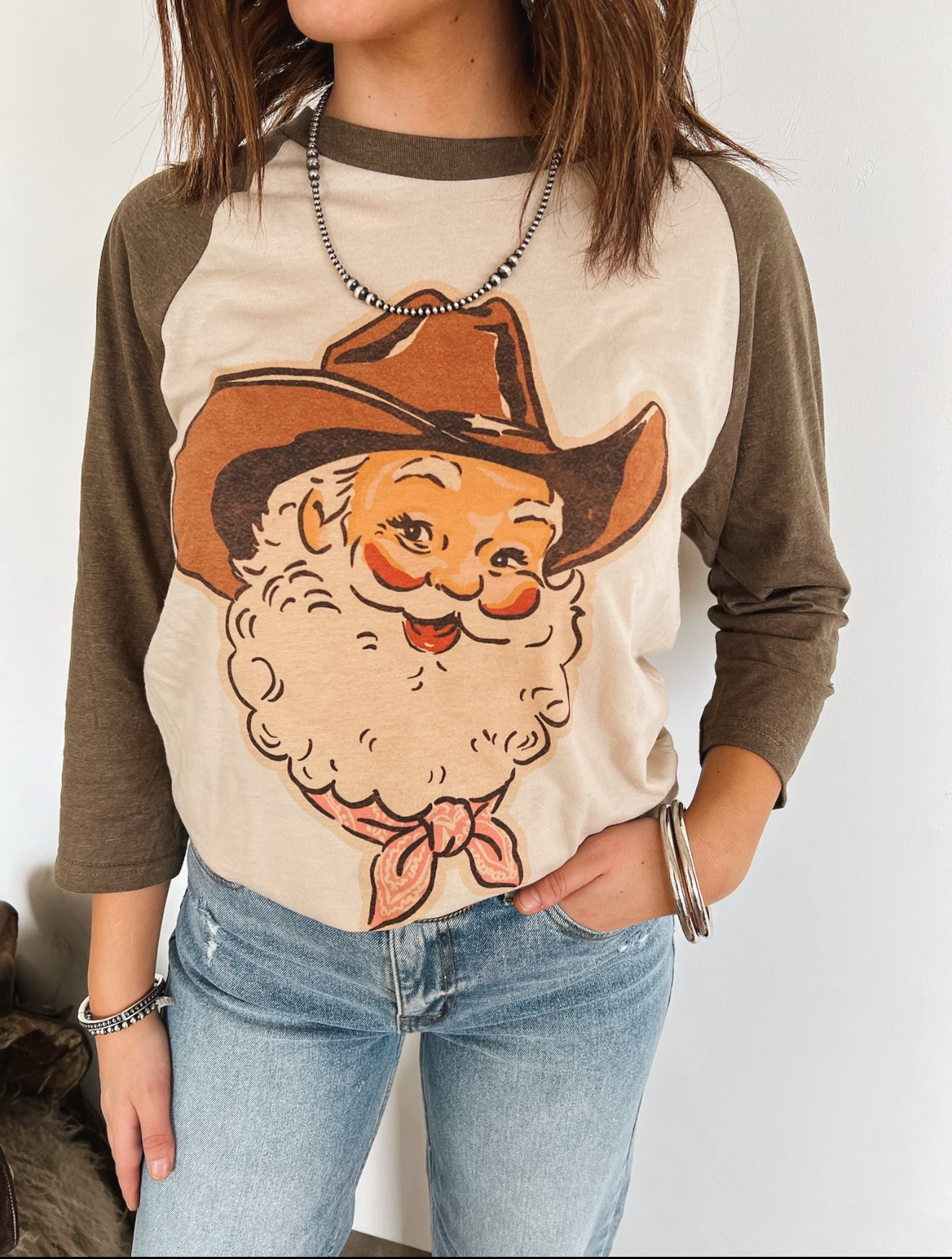 Cowboy Santa Vintage Raglan Tee — Brown Sleeves