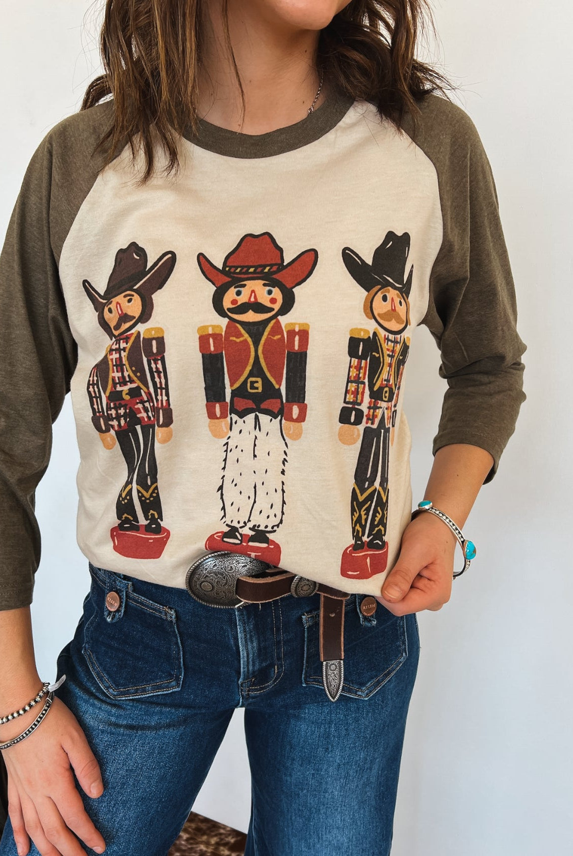 Western Nutcracker Raglan Tee (Olive/Cream)