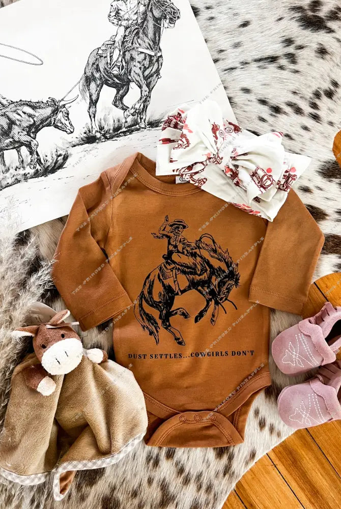 Cowgirl Dust Longsleeve Onesie(little kid)(ginger)