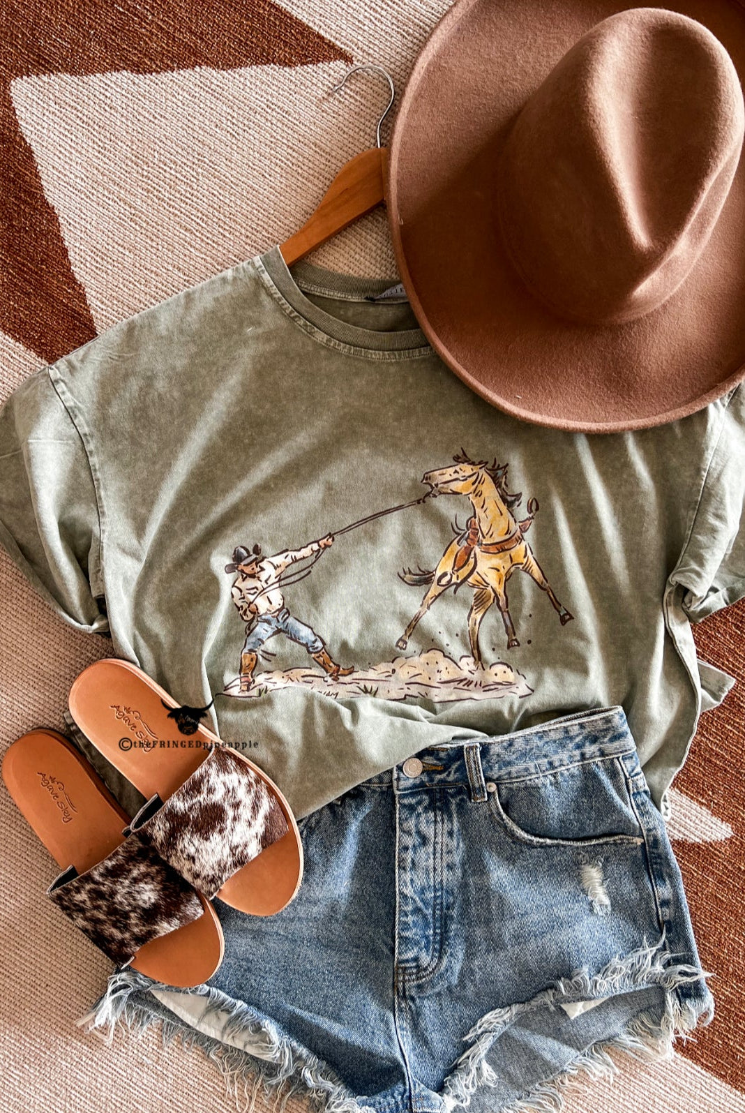 Hold Your Horses TEE(Stone Green)