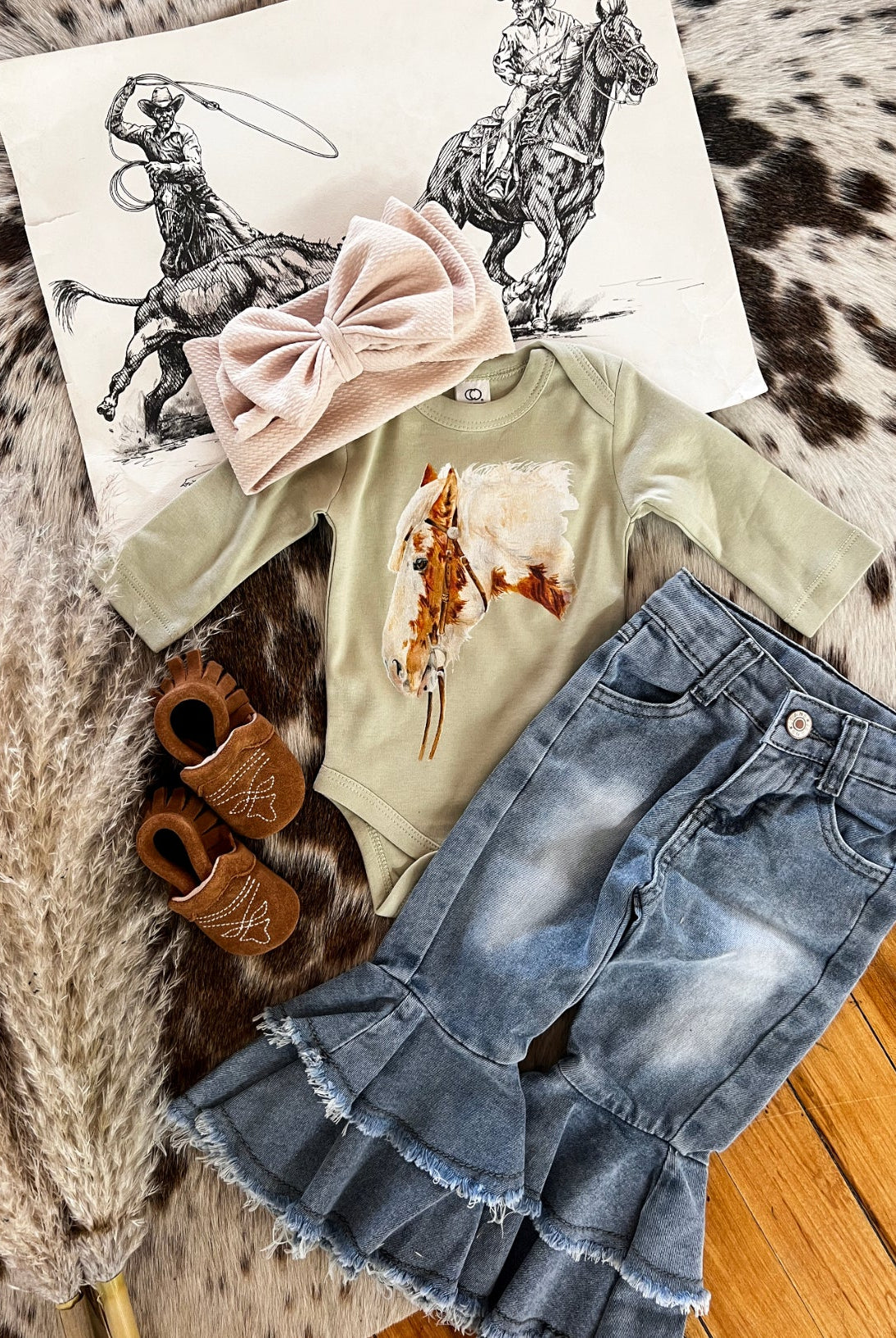 Pretty Paint Horse L/S Onesie/S/S Tee(Infant/Toddler/Youth)(Light Green)