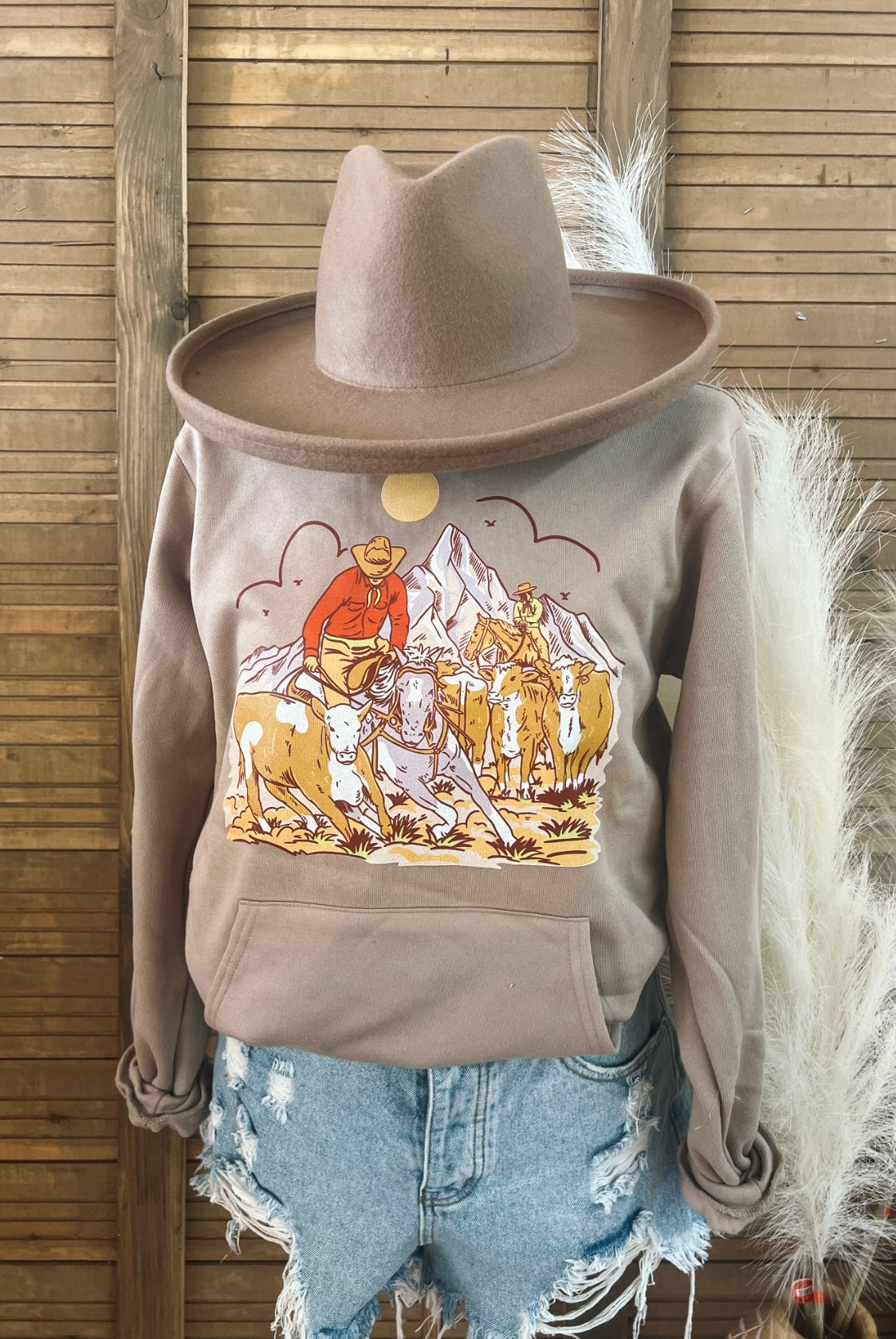 The Cow That Got Away Hoodie(Adult) (Sand)