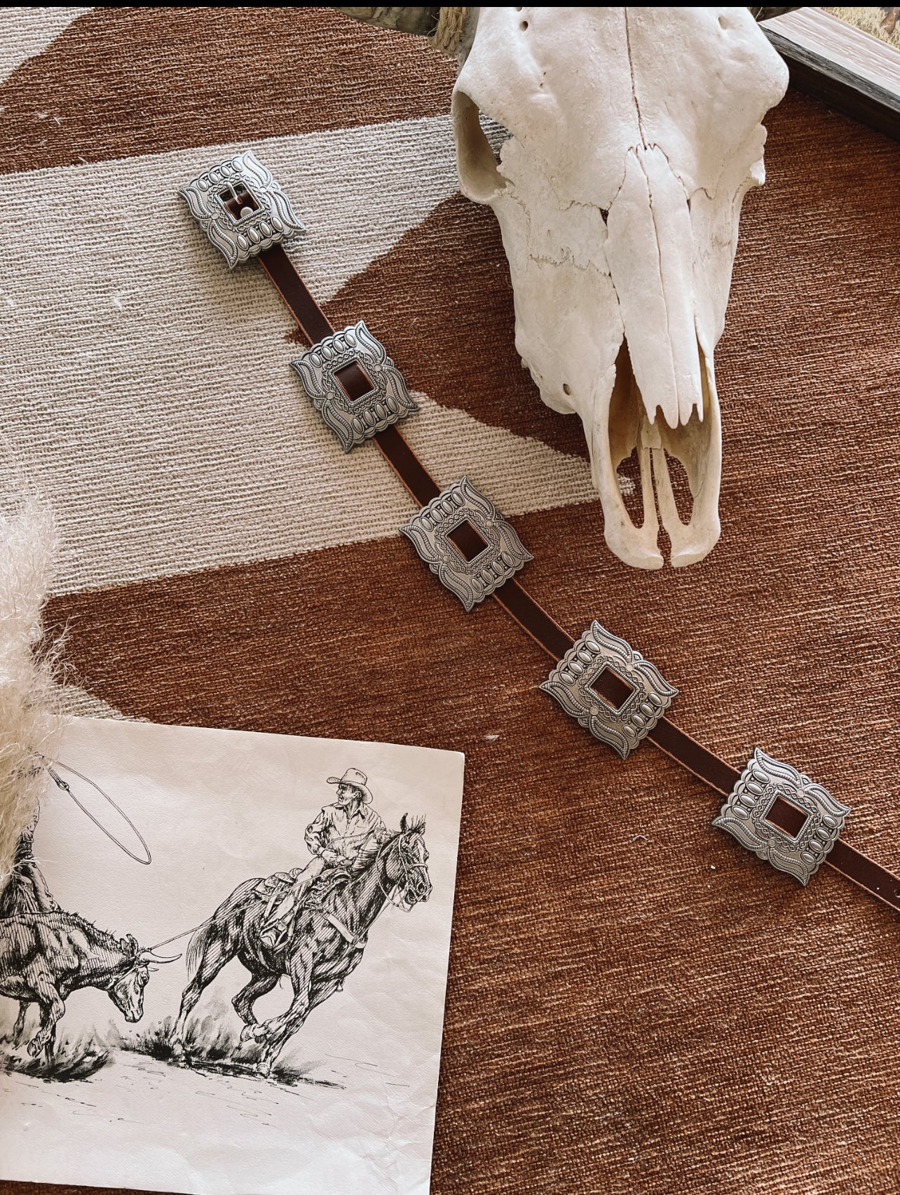 Concho Leather Belt(Brown)