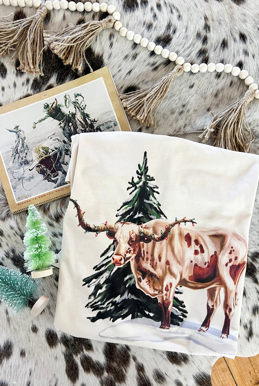 Tangled Longhorn Christmas Design Tee or Sweatshirt (cream) (Adult)