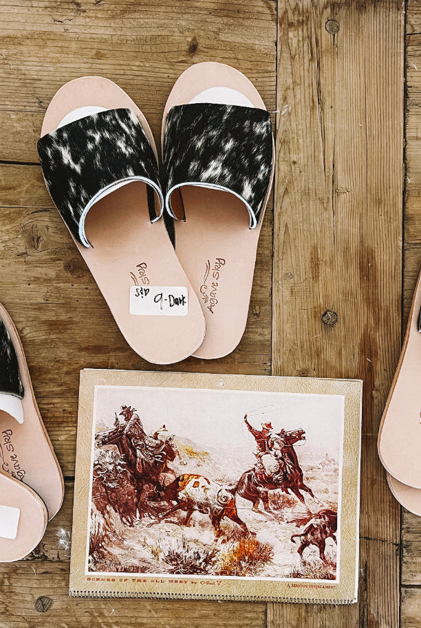 Cowhide Slides (Salt & Pepper)