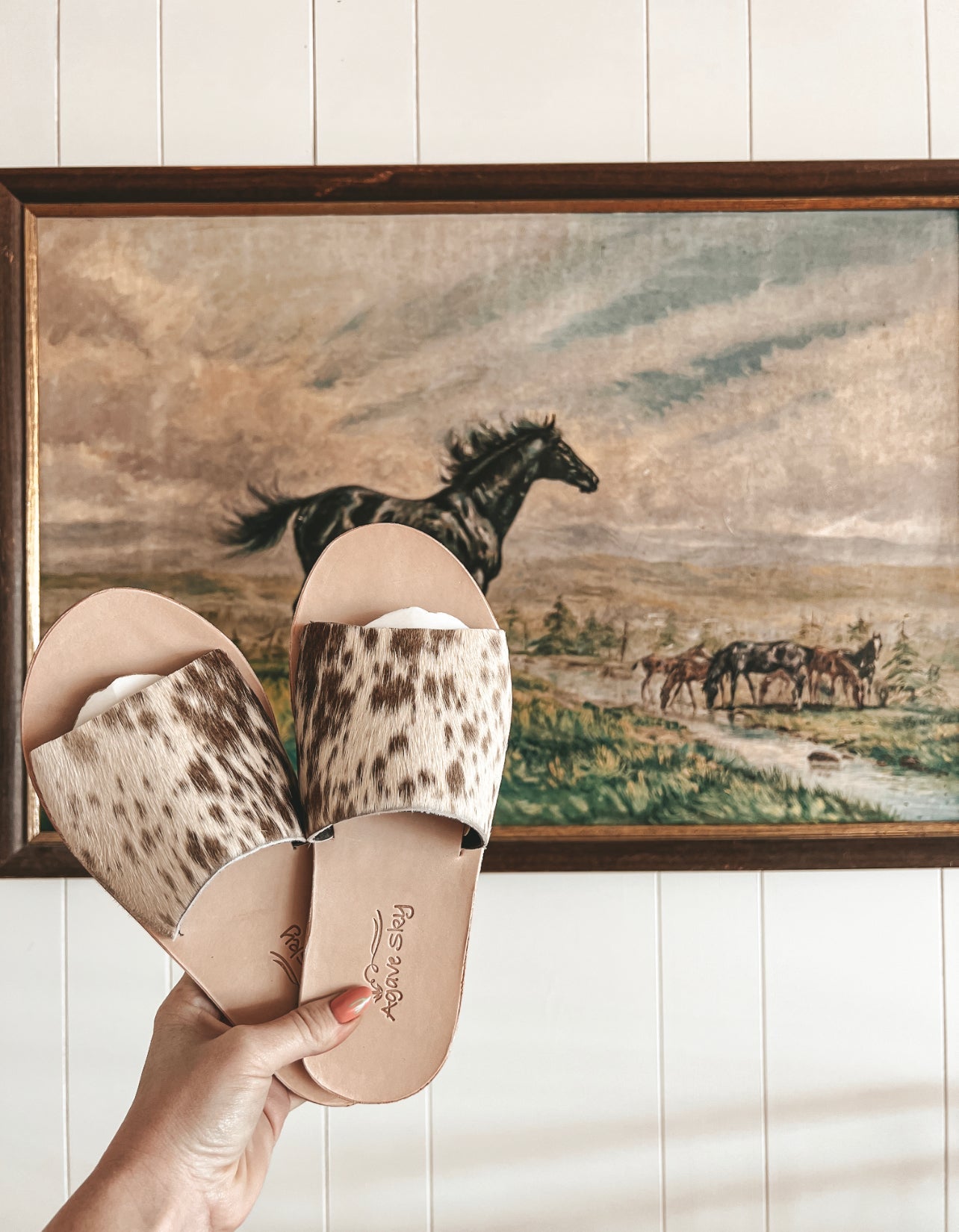 Cowhide Slides (CHOCOLATE)