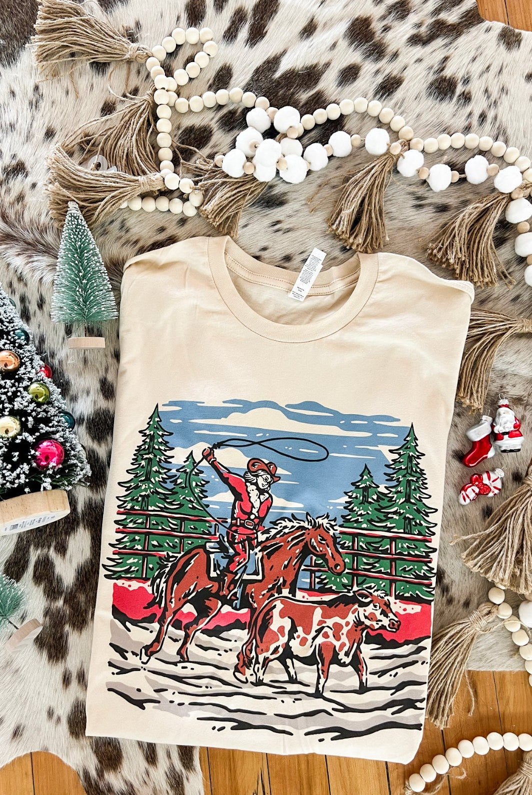 Mrs. Santa Ranchin’ Christmas Design Tee or Sweatshirt (cream) (Adult)