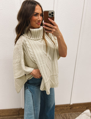 Cowgirl Cozy Cable Knit Poncho (Oat)