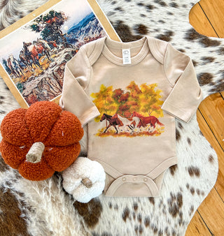 Fall Horses Longsleeve Onesie(little kid)(clay)