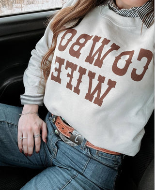 Cowboy wife Sweatshirt (light taupe)