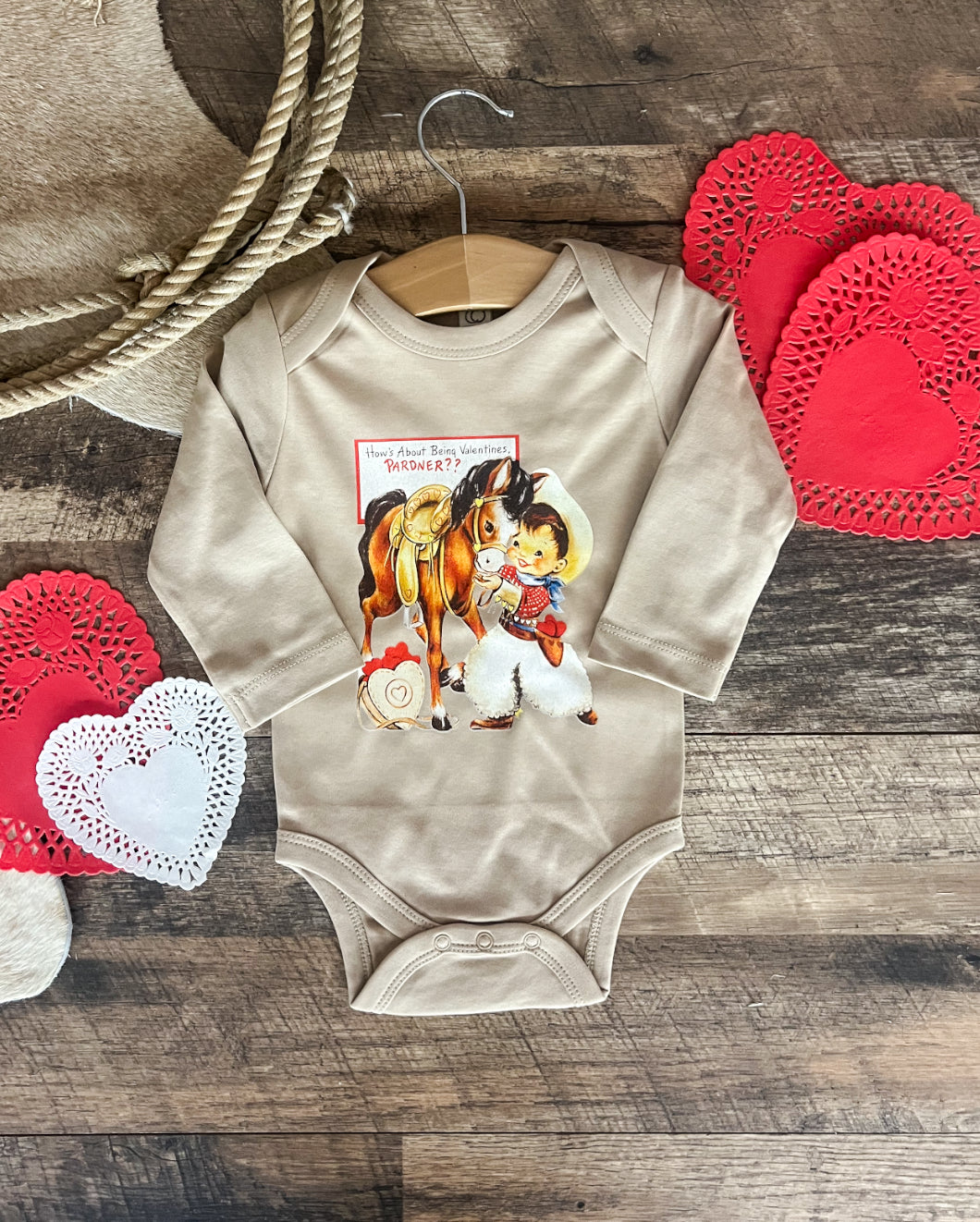 Pardner Vintage Cowboy Valentines (L/S Onesie)(S/S Tee Toddler/Youth)(Cream)
