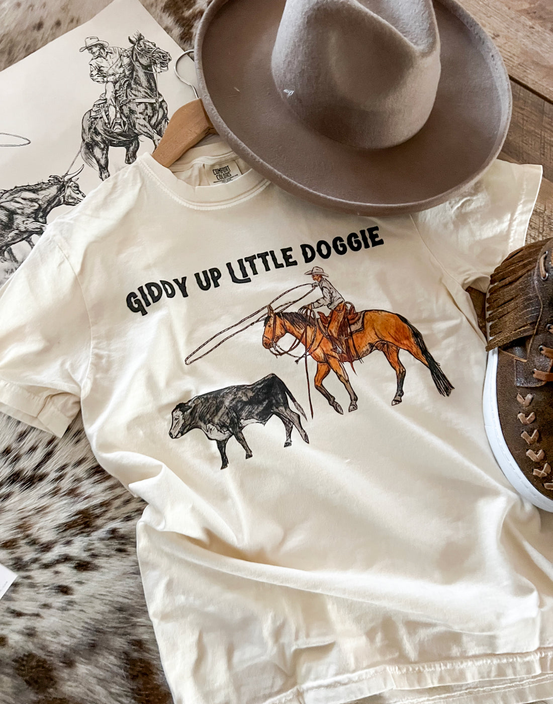 Giddy Up Little Doggie Tee(cream)(Fringed exclusive)