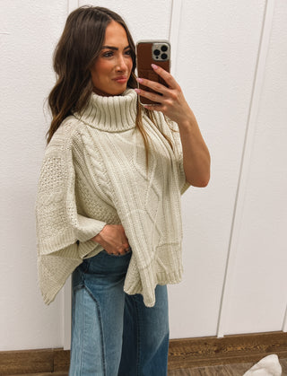 Cowgirl Cozy Cable Knit Poncho (Oat)