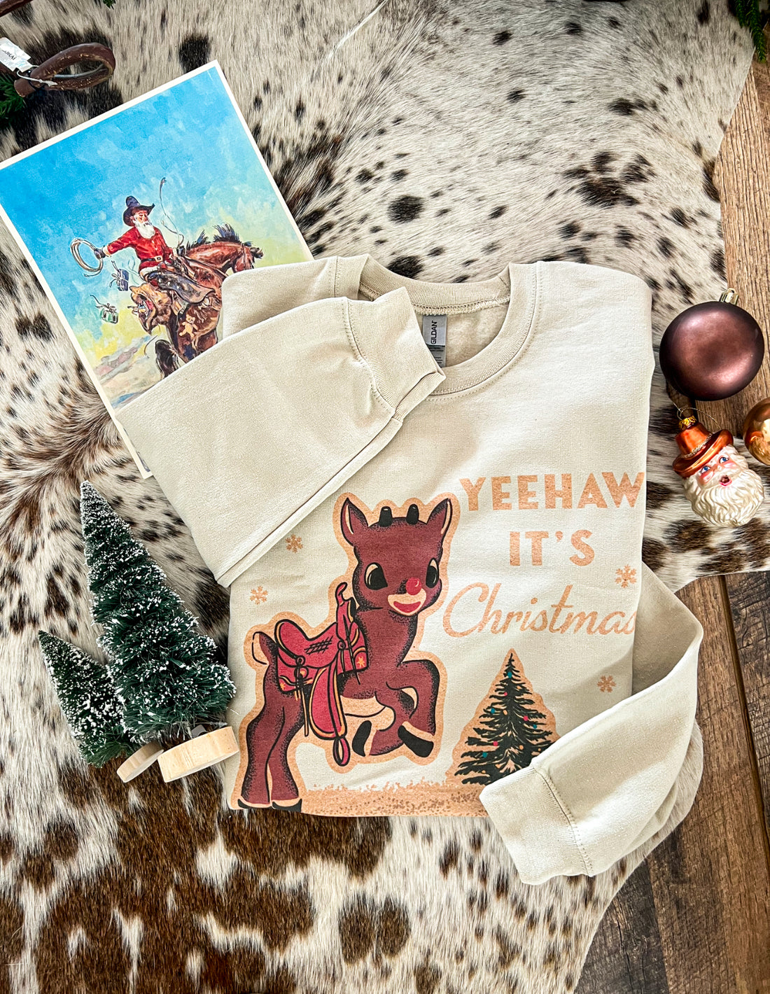 Reindeer Christmas Design Tee or Sweatshirt (cream) (Adult)