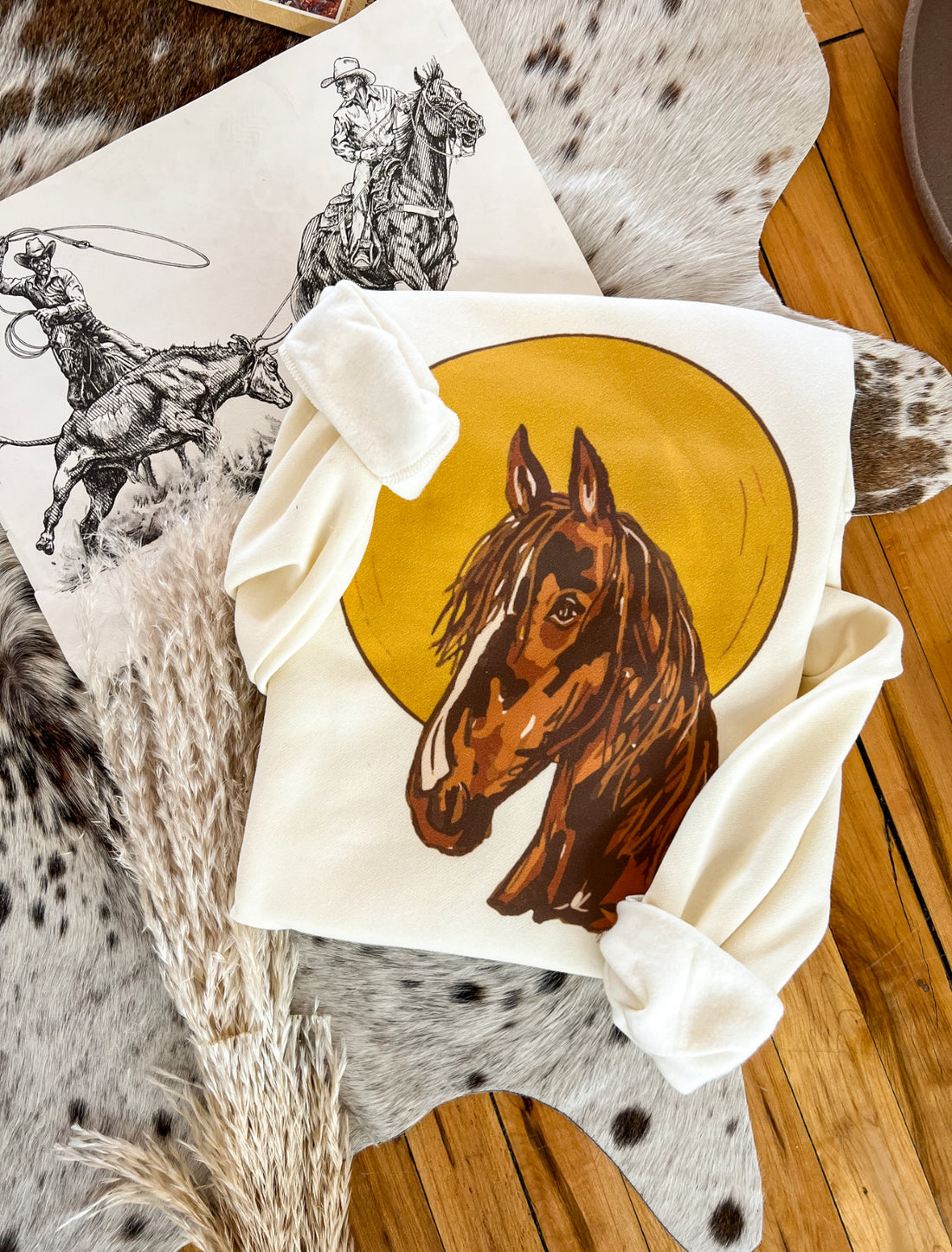 Vintage Moon Horse Sweatshirt (Sweet Cream)