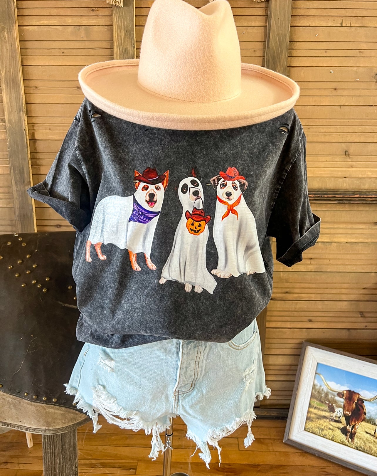Cowdog Halloeeen Tee (Distressed Black)