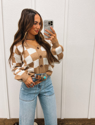 Wild Checkmate Cropped Cardigan(Taupe)
