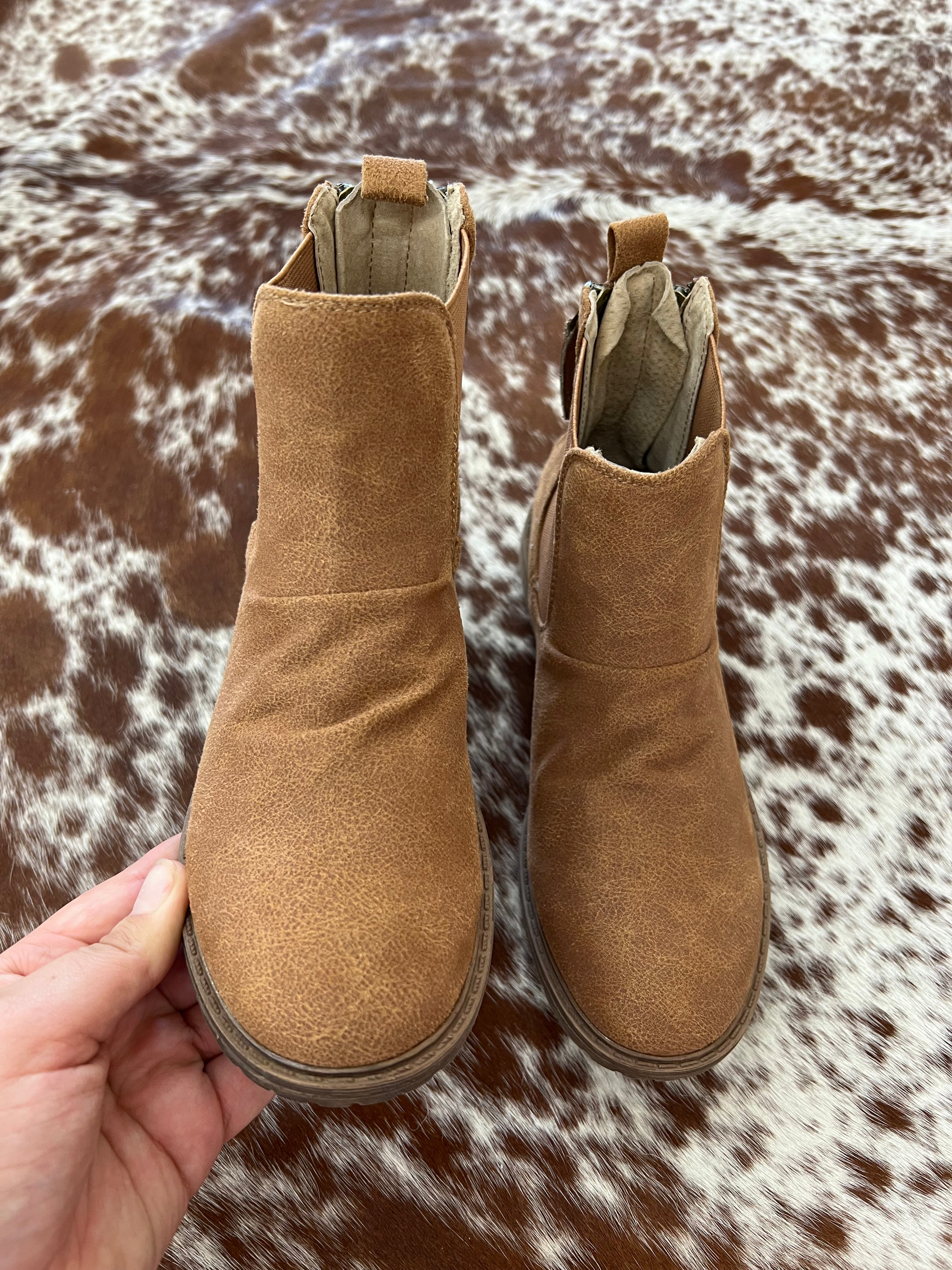 Vienna Tan Booties
