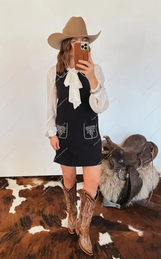 Bootstitch Dress (Black)
